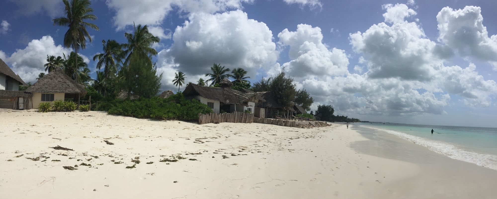 Garden Beach Bungalows Джамбиани Экстерьер фото